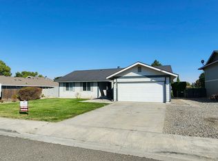 1709 S Rainier Pl, Kennewick, WA