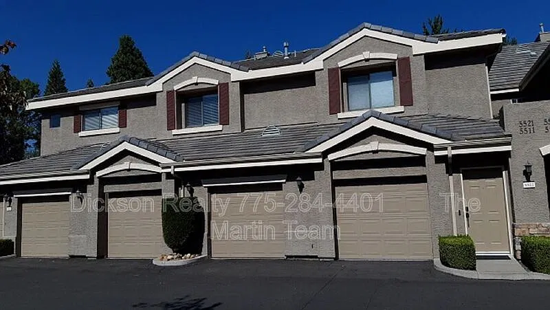 1 bed, 1.0 bath, 829 sqft, $1,795 — Photo 1
