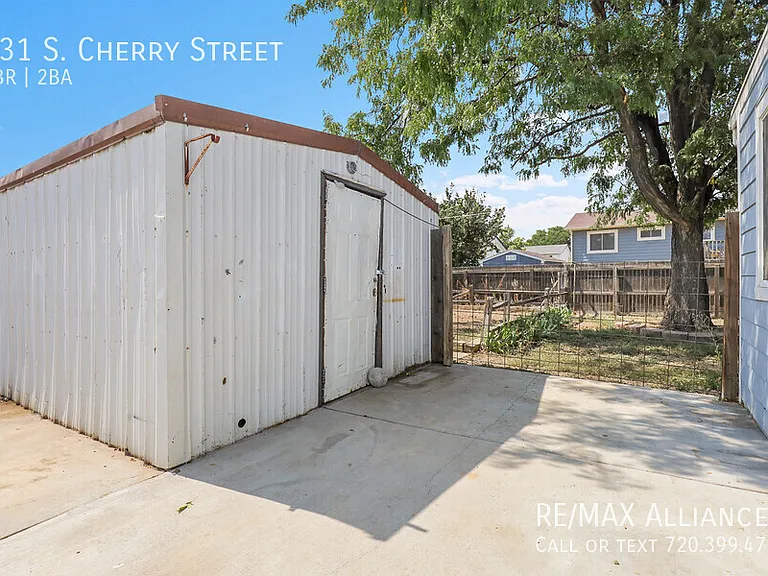 231 S Cherry St — Photo 42