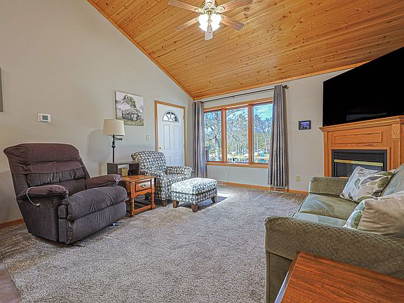 4th image of N10911 Peshtigo River Ln