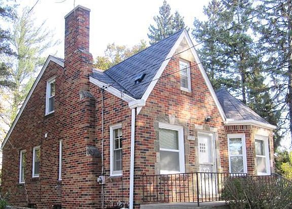 2nd image of 2371 Southampton Ave