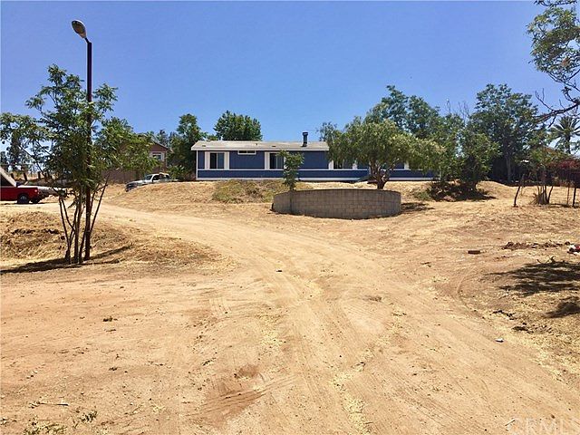 2nd image of 9422 51st St