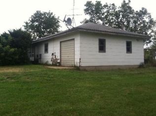 13194 W Milledgeville Rd, Polo, IL 61064