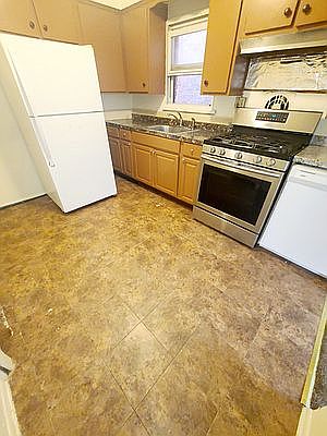 2nd image of 65-53 Booth St #3