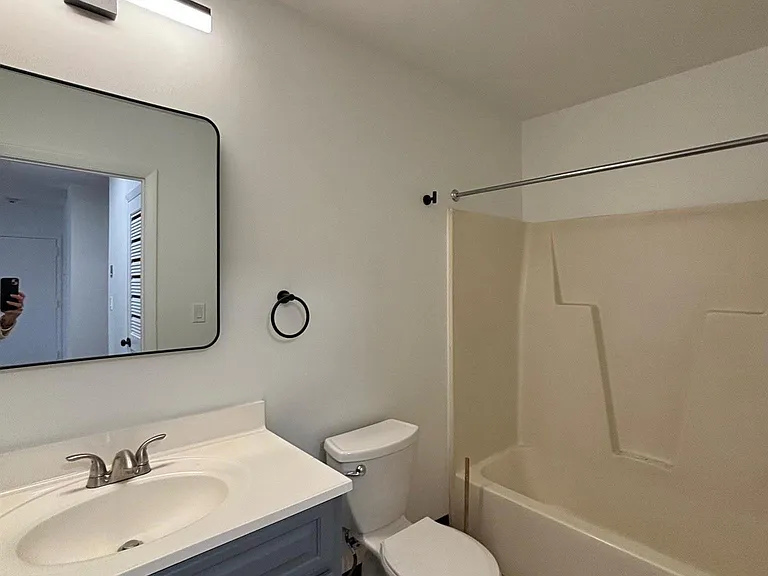 1 Franklin St #305 — Photo 5