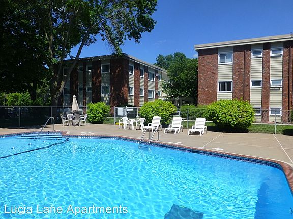 2nd image of 6670 Lucia Ln NE APT 1