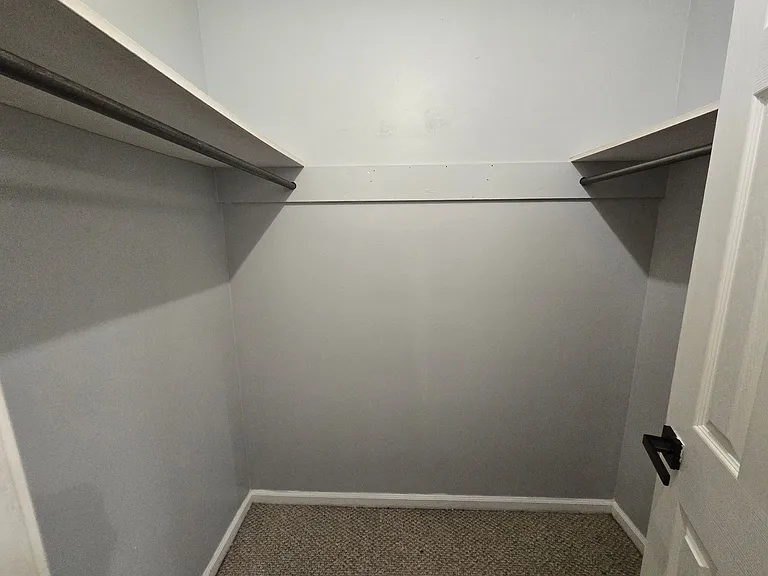 2240 E Aberdeen Dr — Photo 17