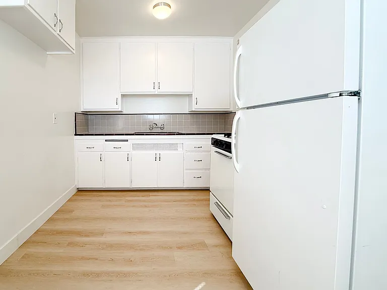 12715-19 Vanowen St. — Photo 7