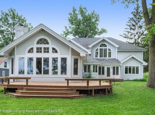 5837 Carlton St, Haslett, MI 48840