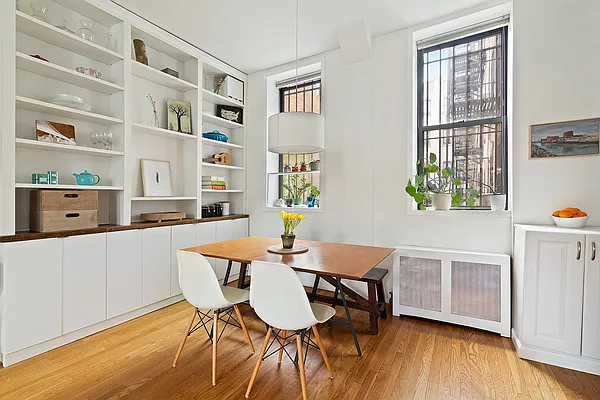 Sold by Compass | media 5
