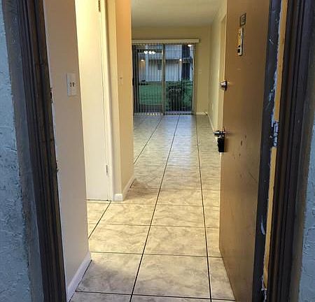 4th image of 6100 Forest Hill Blvd APT 102