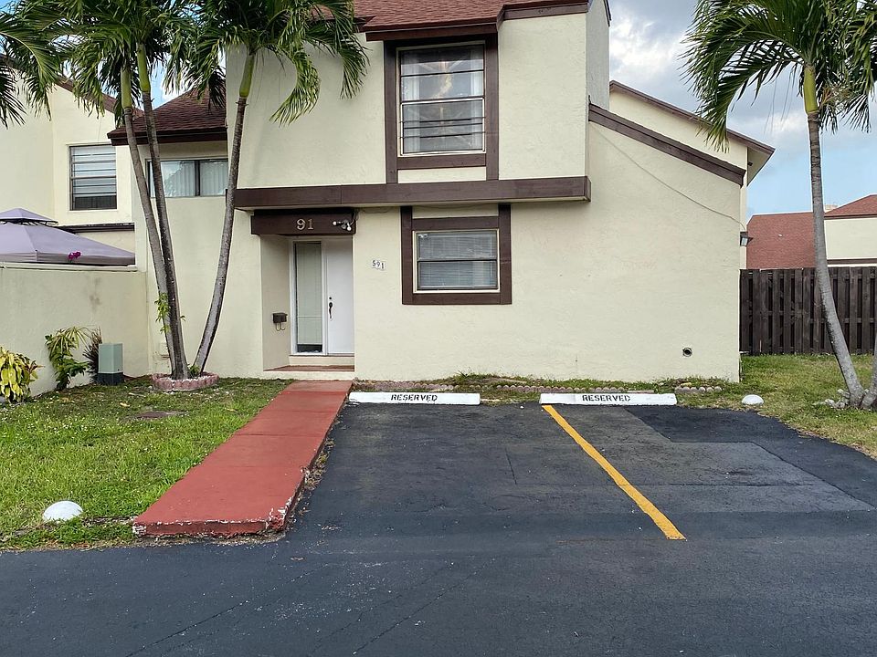 1st image of 591 NW 99th Ct