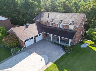 23 Scarfe Gdns, Brantford, ON N3T6B2