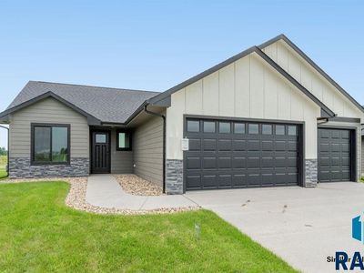 1201 E Wayne Pl, Tea, SD, 57064