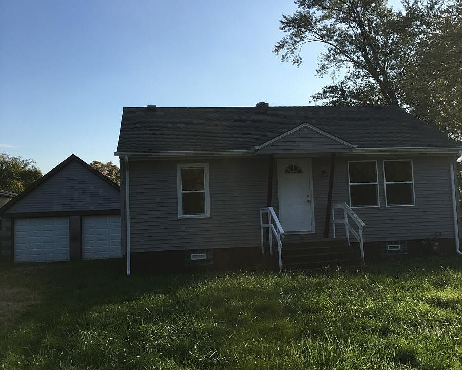 1st image of 221 E 55th Ave