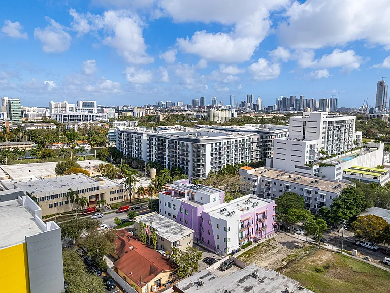 Saffron Apartments — Photo 43