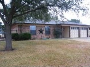 2120 N Rough Creek Ct, Granbury, TX 76048