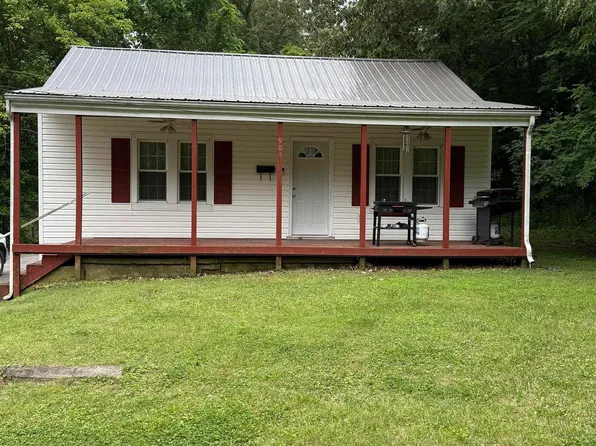 904 W 10th St, Benton, KY 42025