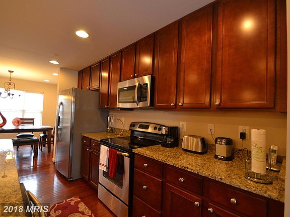 5th image of 11604 Amaralles Dr