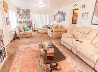 35 SW Hawkins St, Depoe Bay, OR 97341