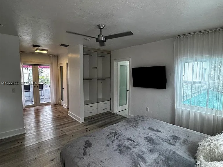 3470 Sheridan Ave — Photo 25