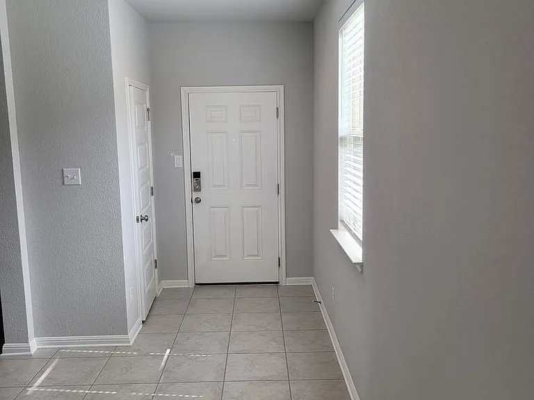 131 Wild Wind Cv — Photo 3