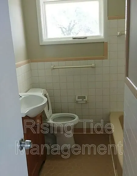 2817 Wesley Ave SW — Photo 9