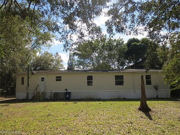 2nd image of 11338 Meadow Ln