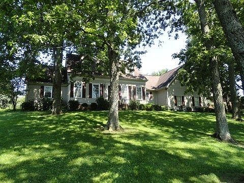 1st image of 304 Stonehedge St