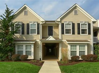 2208 Lenox Oval, Pittsburgh, PA 15237
