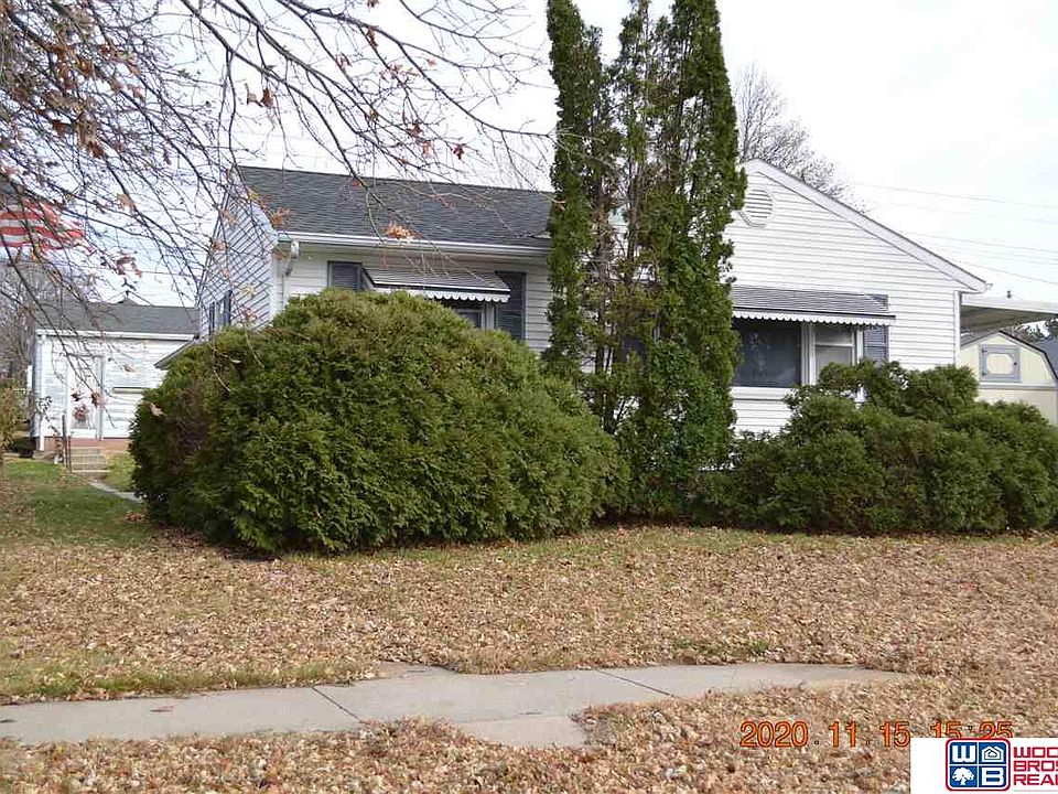 1st image of 410 N Iowa Ave