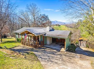 142 Acorn Ln, Clyde, NC 28721