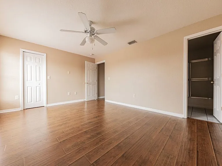 2218 Garden Lake Dr — Photo 7