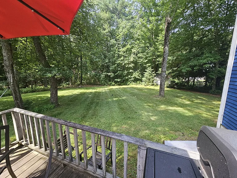 11 Laurel Ln — Photo 15
