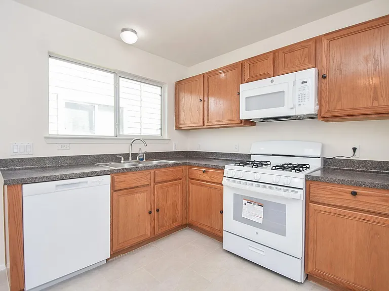 20638 Patriot Park Ln — Photo 16