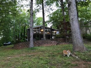 24 Harbor Dr, Greenville, SC 29611