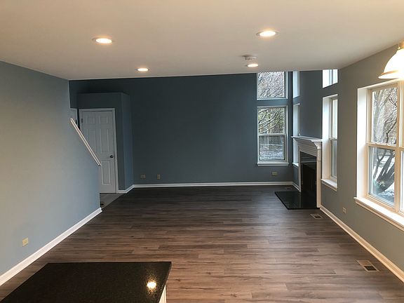4th image of 677 E Peachtree Ln