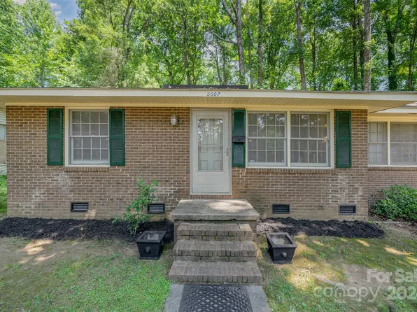 5007 Lakecrest Dr #139, Charlotte, NC 28215