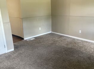 319 W Washington Ave - 1, Grand Ledge, MI 48837