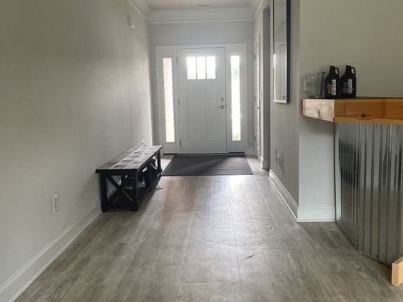 2nd image of 109 Bracken Woods Way