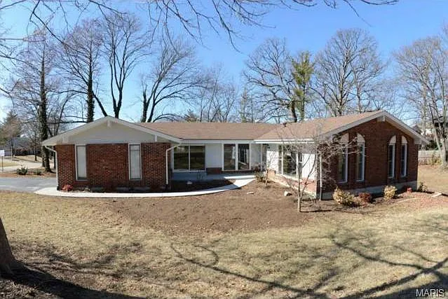 601 Lalor Dr photo 1