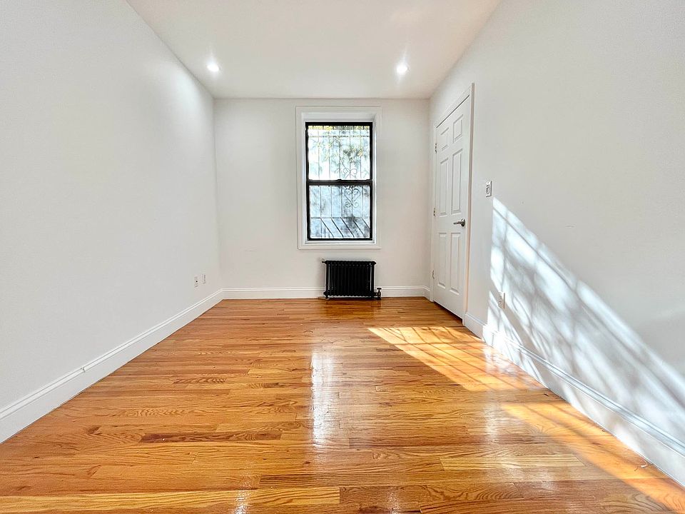 1st image of 1602 Avenue I #112