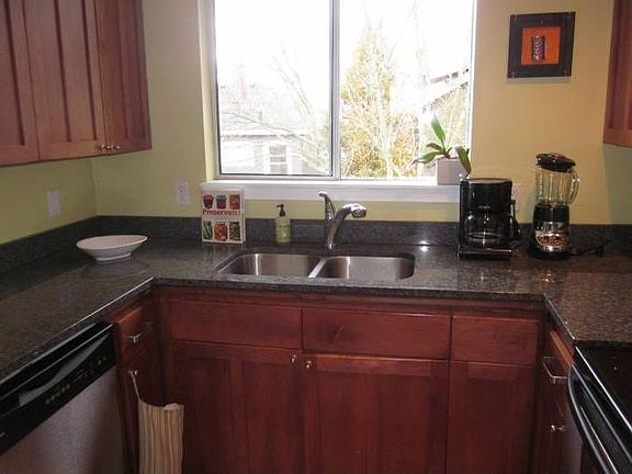 Kitchen with Granite