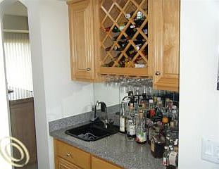 4th image of 21400 Hunter Cir S