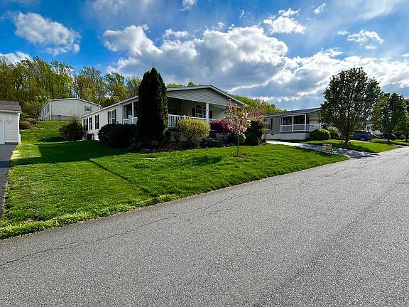 2nd image of 548 Conestoga Dr