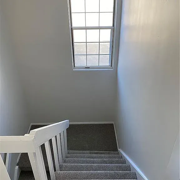 1502 Whispering Hls — Photo 3