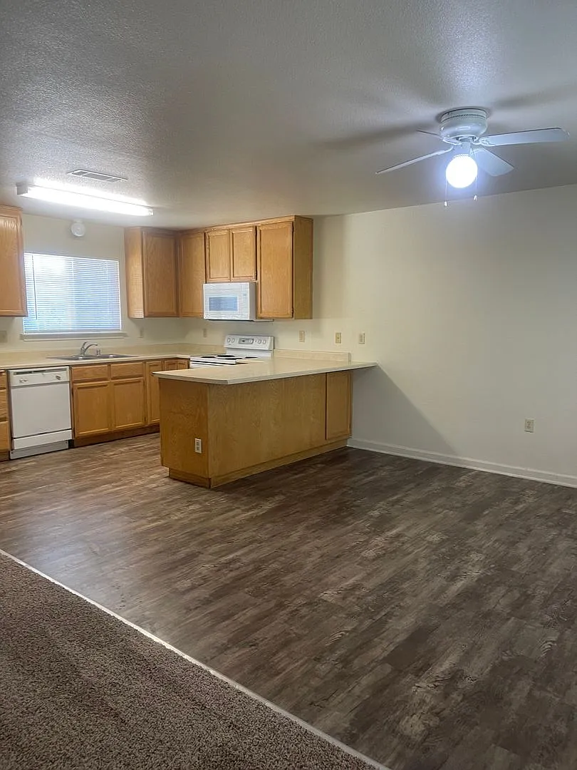 2668 Bunker Street — Photo 4