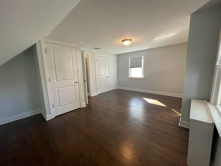58 Hastings Ave — Photo 18