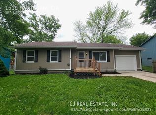 1510 Hawthorne Cir, Pleasant Hill, MO 64080