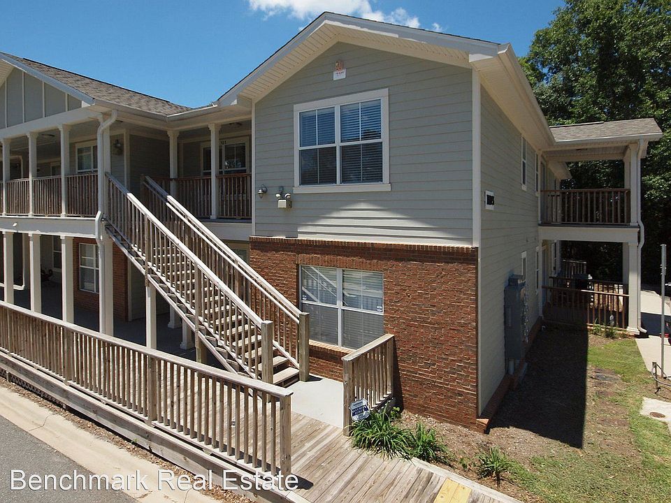 1st image of 2749 Pecan Rd #A